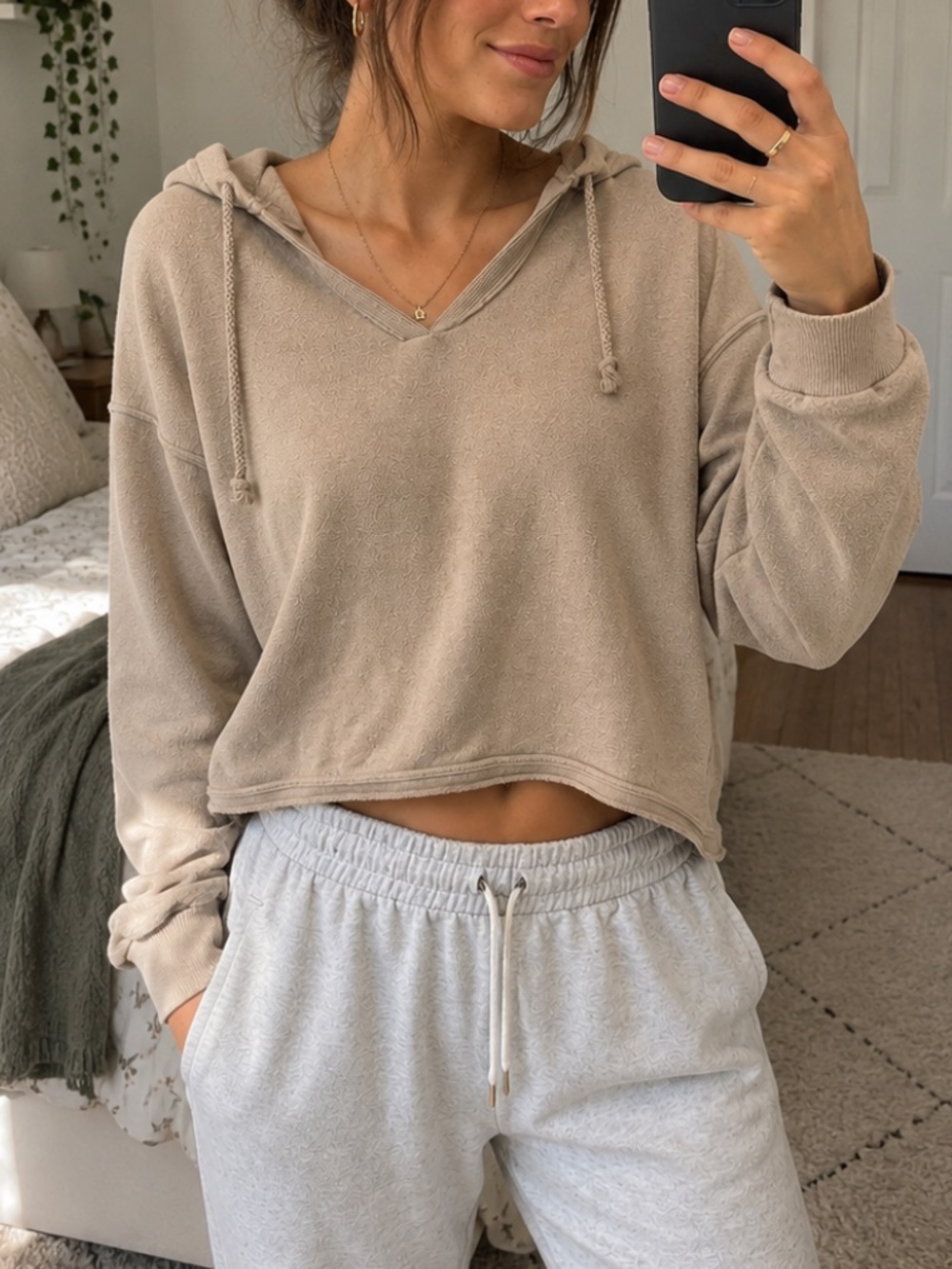 American Eagle Tan Cropped Women's Hoodie Top